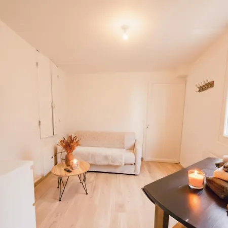 Paisible Proche Centre Apartment