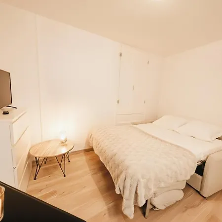Paisible Proche Centre Apartament *